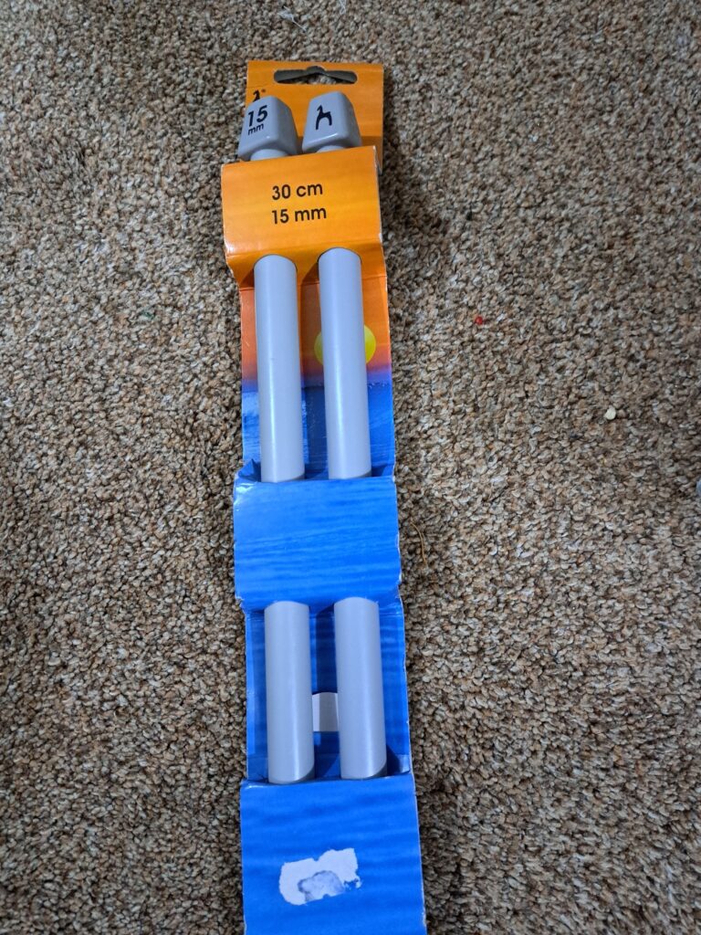 Pony knitting needles size 30cm