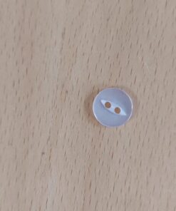 basic buttons fish eye 2 hole - Image 10